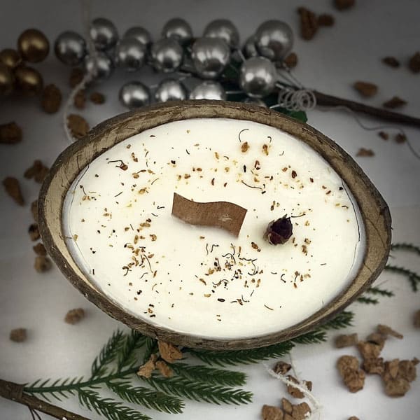 Vela aromática con base de coco y esencia de limón